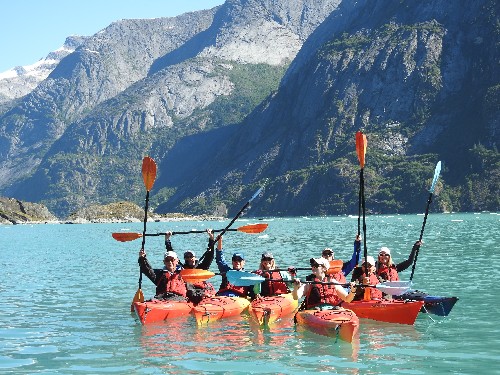 alaska sea kayaking tour cruise